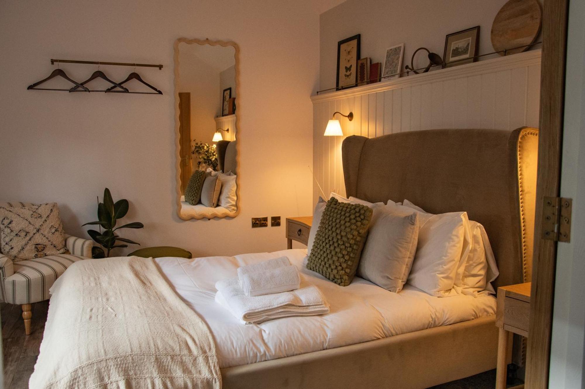 The Peacock Inn Chelsworth Экстерьер фото